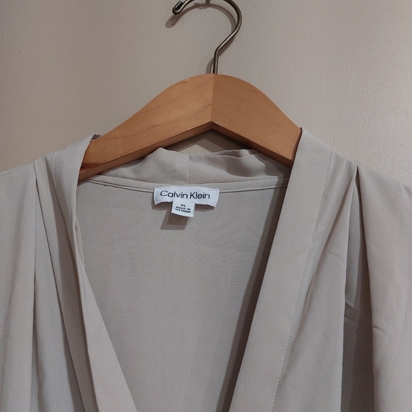 Calvin Klein women's size xl top - Picture 3 of 4